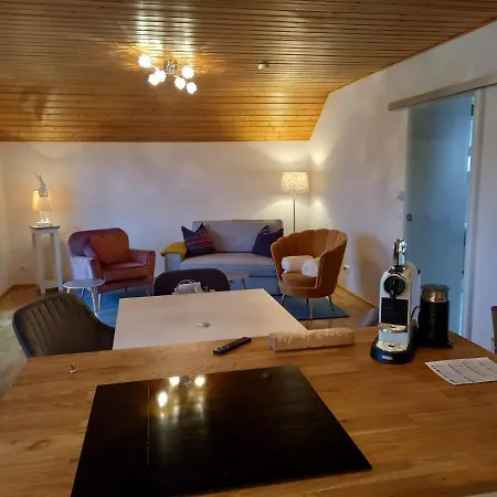 Hide-away Corinna Appartement *