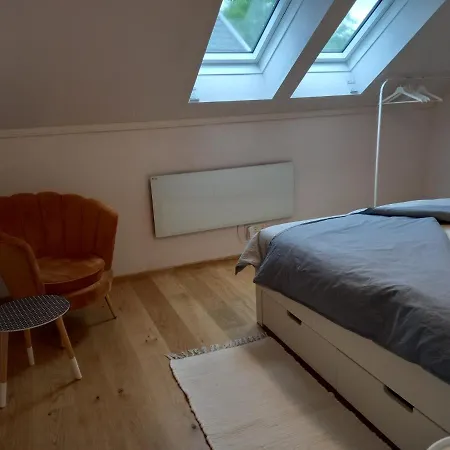 Hide-away Corinna Appartement *